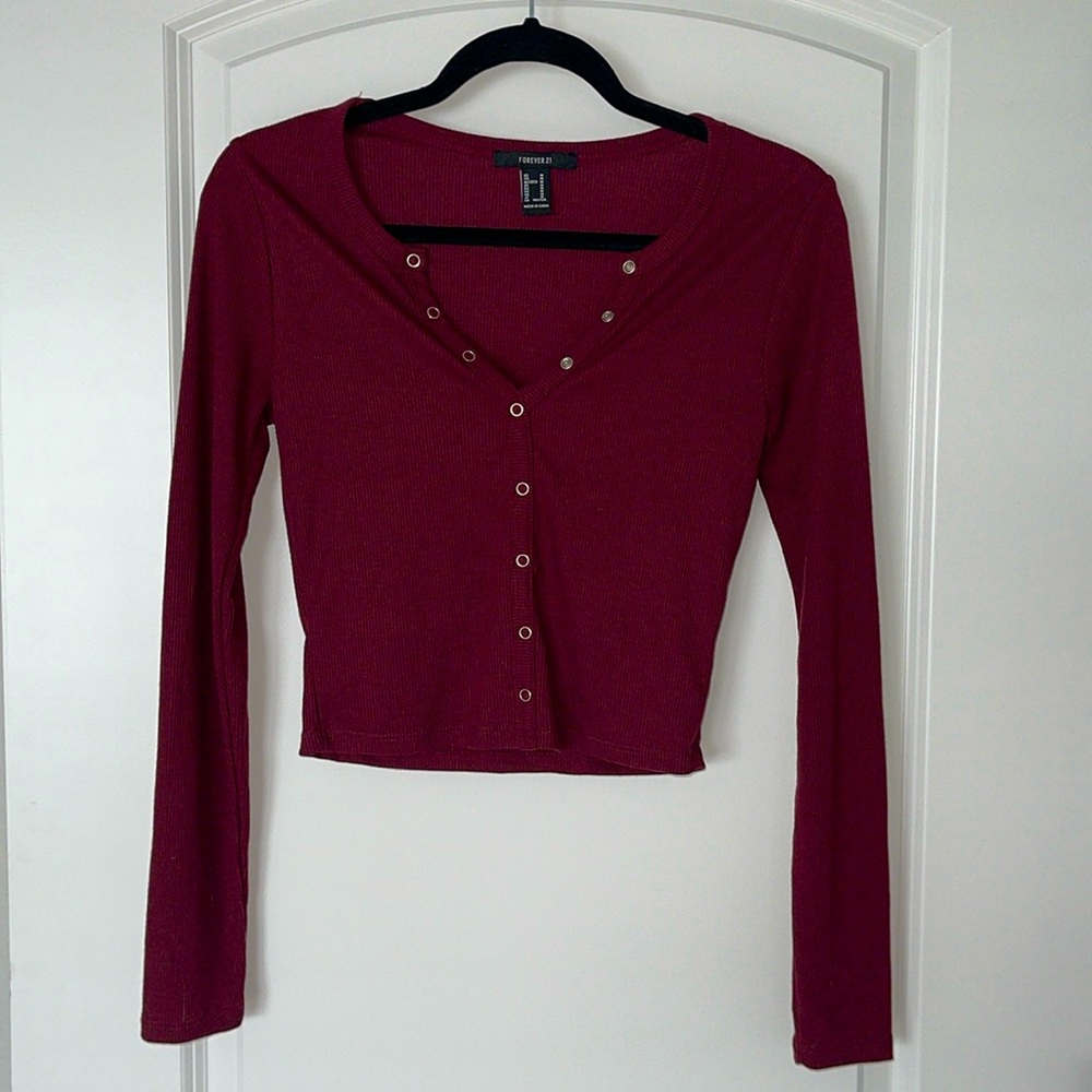 Forever 21 Burgundy Henley Button Long Sleeve Crop Top Size Medium